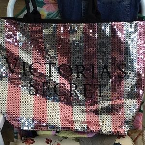 New V.Secrete tote